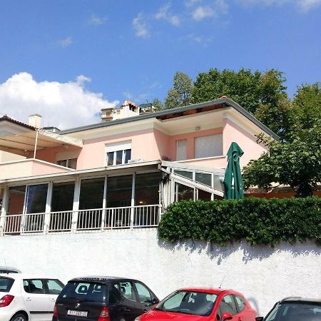Eco Apartment Rijeka Bagian luar foto