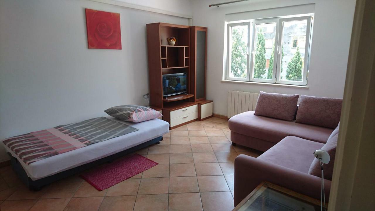 Eco Apartment Rijeka Bagian luar foto