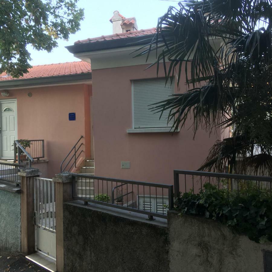 Eco Apartment Rijeka Bagian luar foto